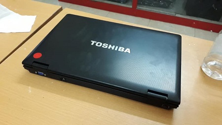 Bán Laptop cũ Toshiba s850 core i3